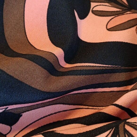 Connected Colorblock Dress - Picture 9 of 10